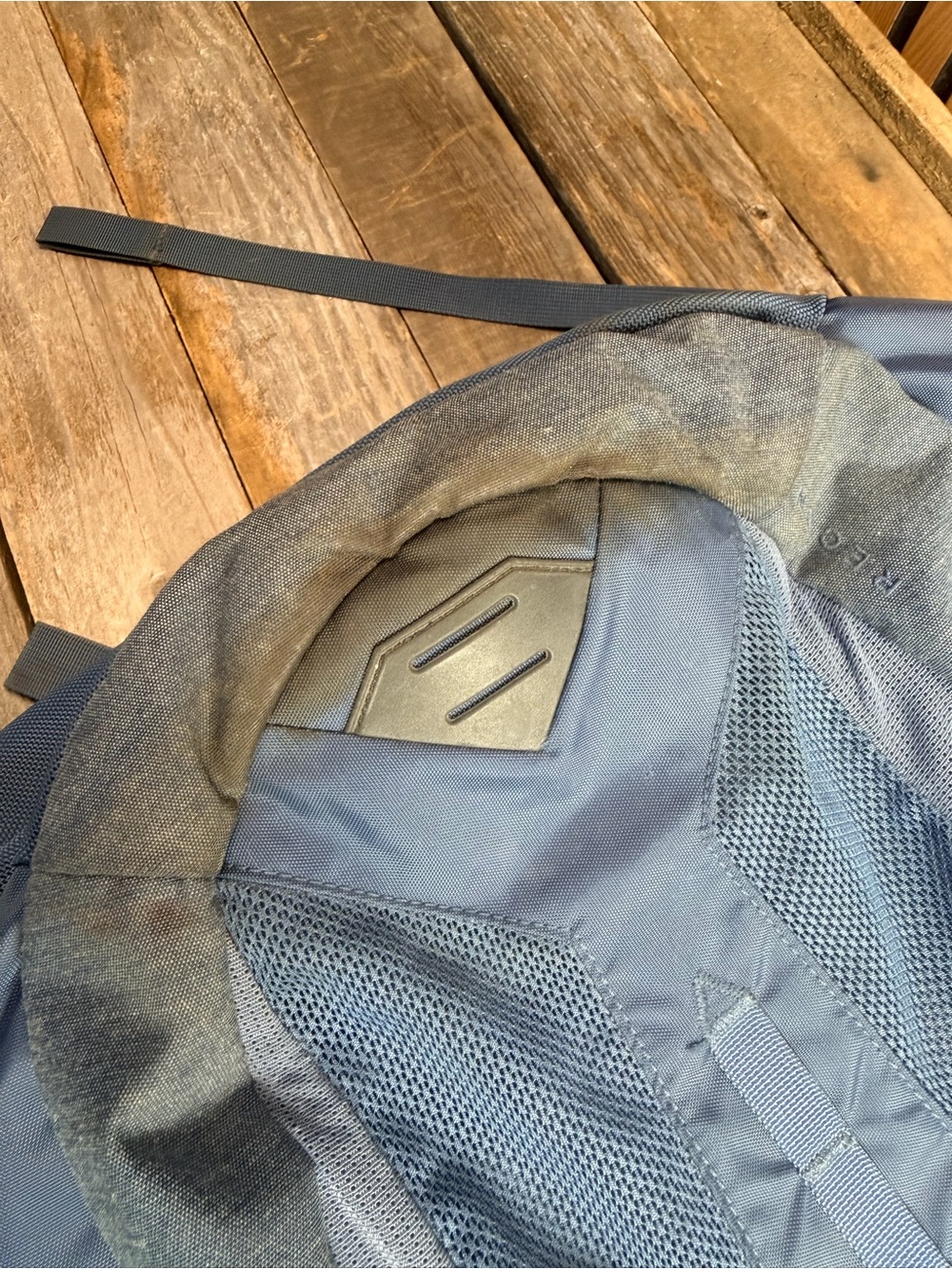 The North Face Recon Backpack - Picture 6 of 10